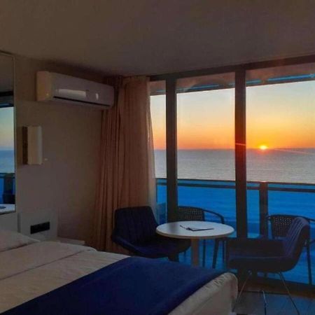Holiday In Orbi Apartment Batumi Luaran gambar