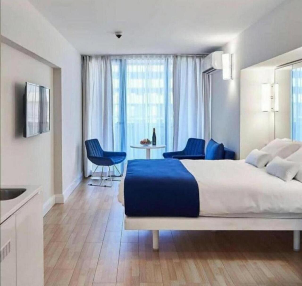 Holiday In Orbi Apartment Batumi Luaran gambar
