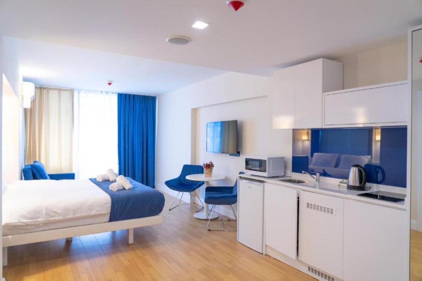 Holiday In Orbi Apartment Batumi Luaran gambar